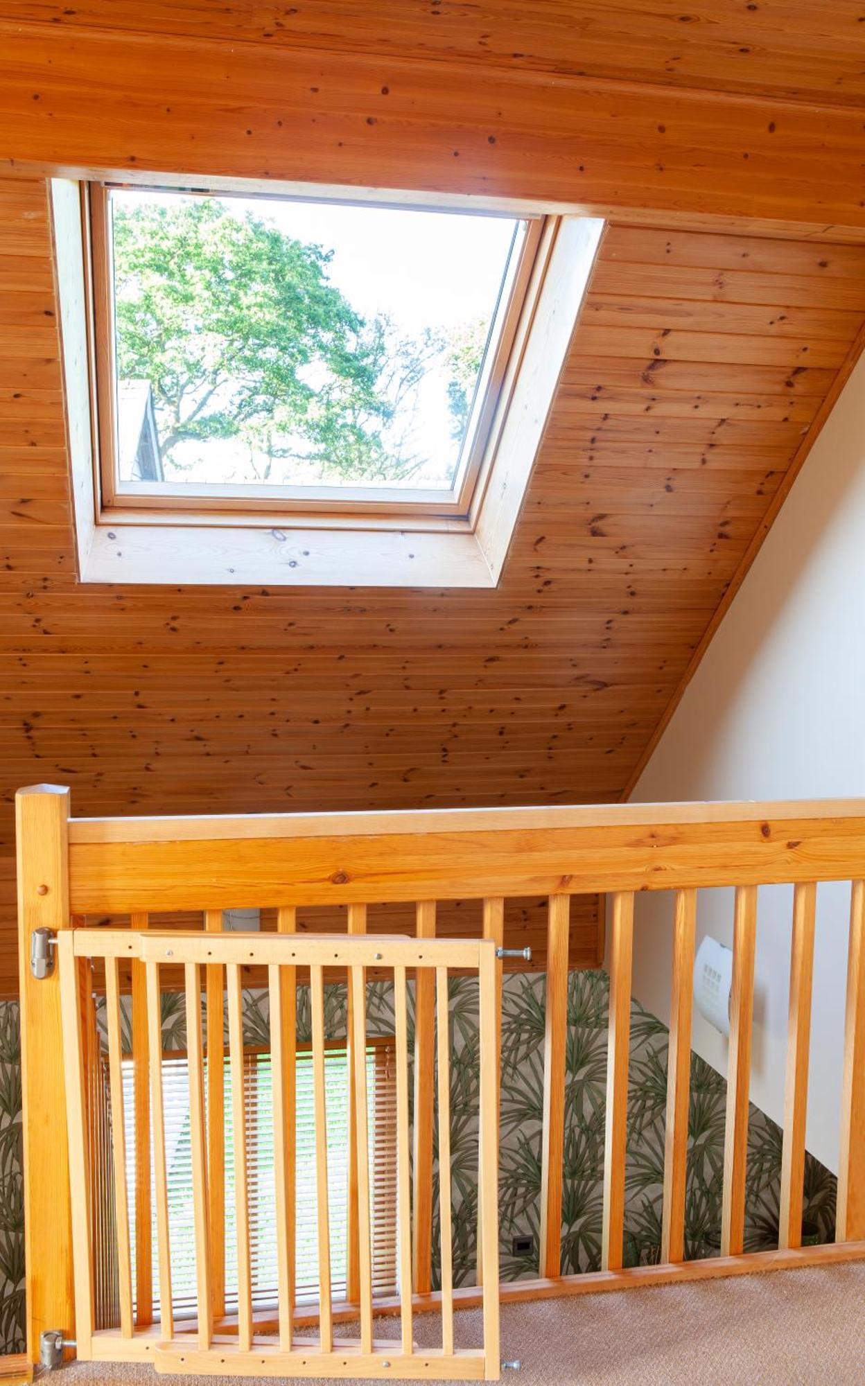 Elm Escapes Villa Knighton  Ngoại thất bức ảnh